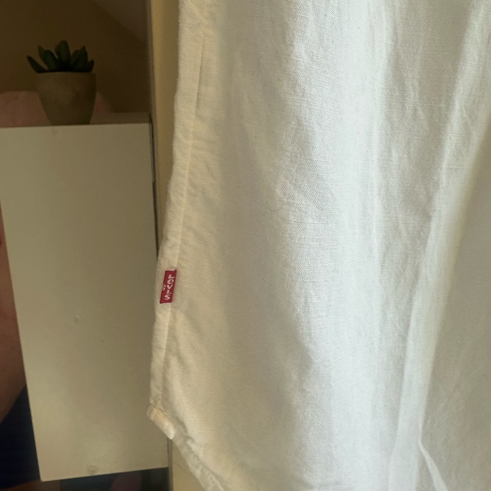 Levi’s Blouse - Picture 8 of 8